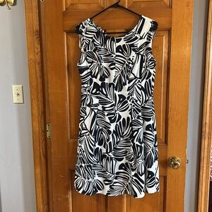 AGB Sleeveless Black and White Floral Dress Size 10